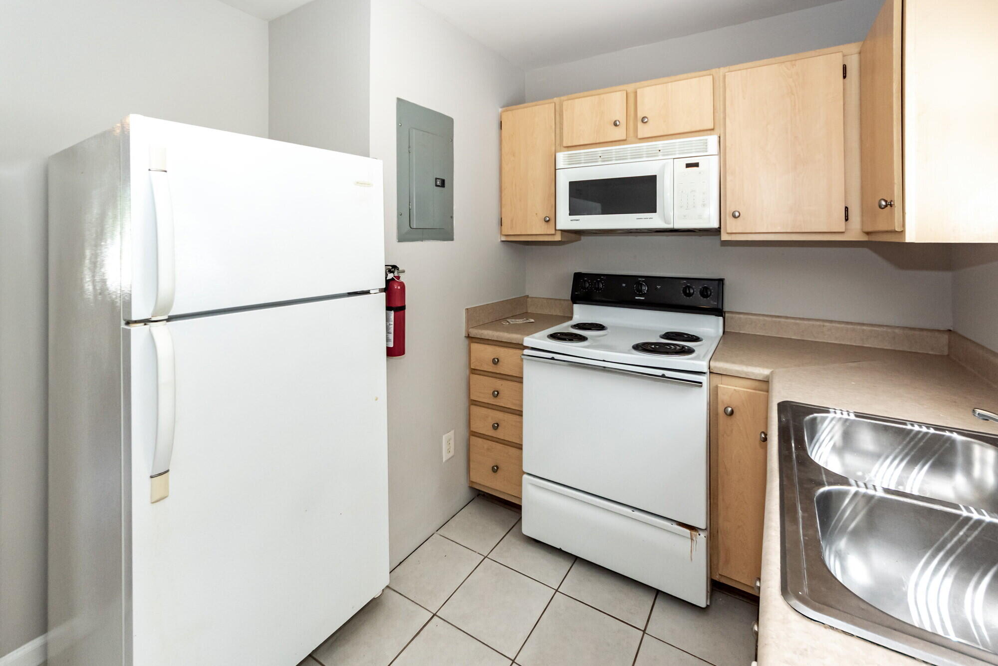 2107 Rondo Street, Unit 105 Charleston, SC 29414 - Photo 10 of 20 11
