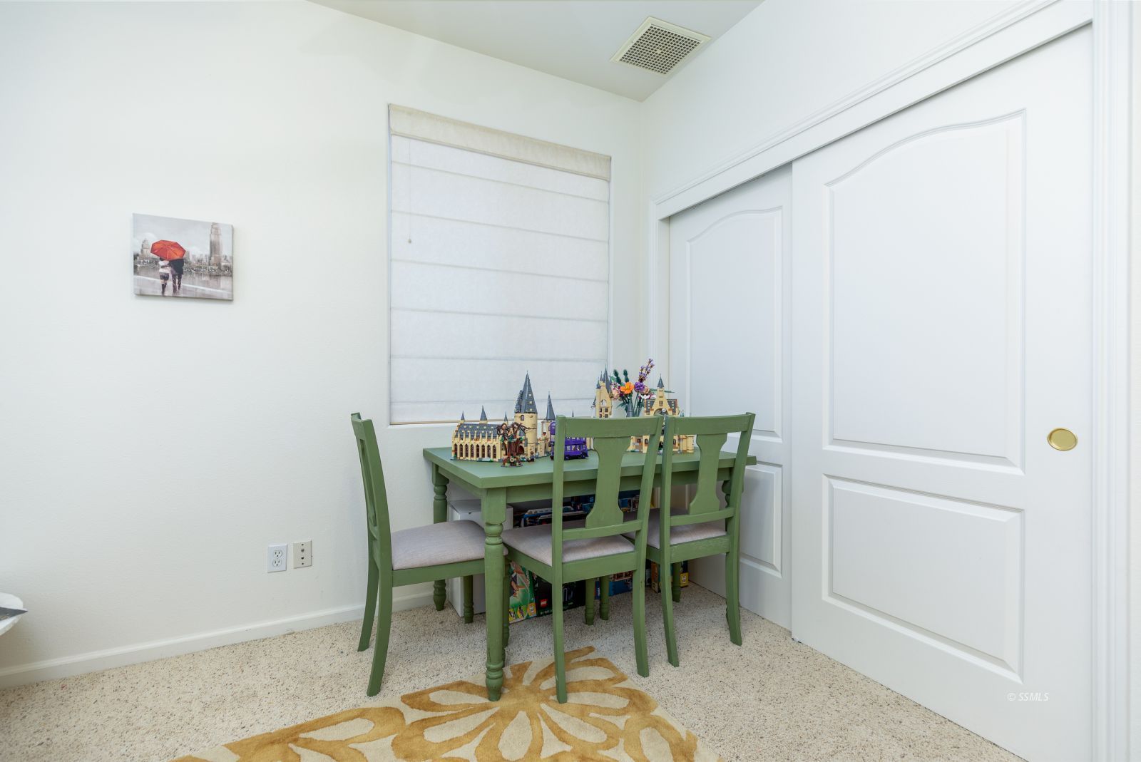 718 Pinon Court Ridgecrest, CA 93555 - Photo 27 of 41 a view of a dining room with furniture