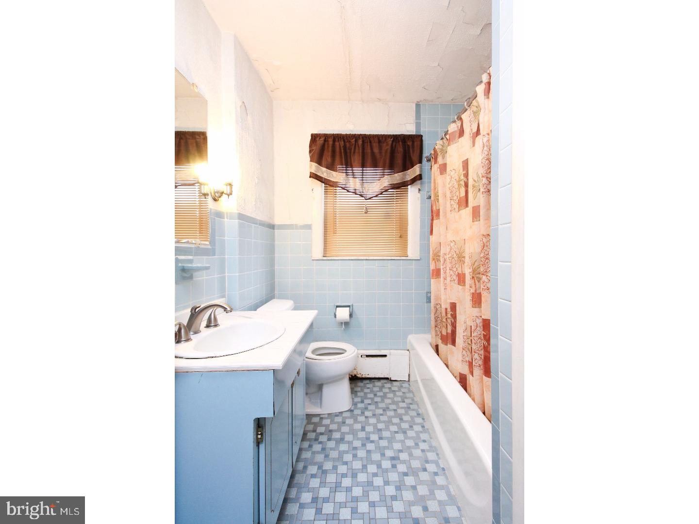 2680 North Congress Road Camden, NJ 08104 - Photo 22 of 25 Bathroom