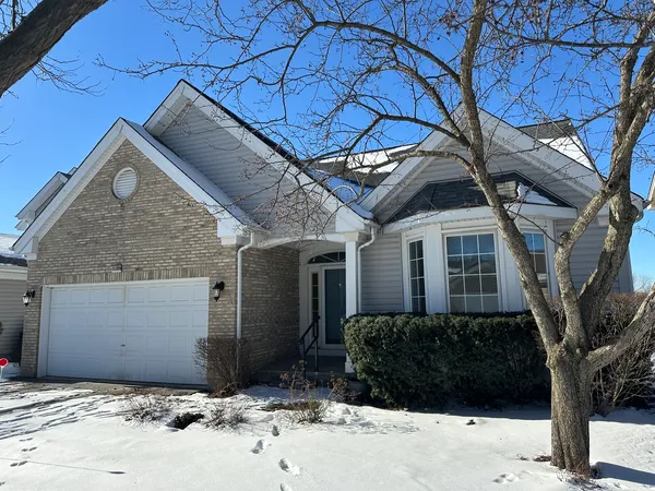 $410,000 | 610 Golfers Lane, Bartlett, IL 60103