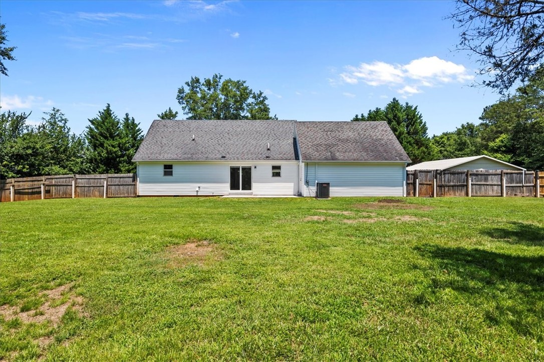 108 Winona Way Walhalla, SC 29691 - Photo 21 of 29 Large Fenced in Backyard