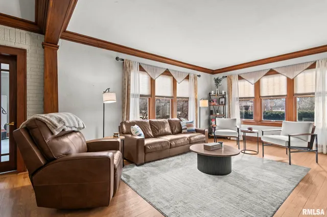 $725,000 | 1037 Woodland Avenue, Springfield, IL 62704