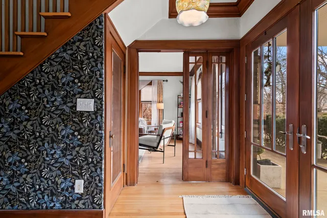 $725,000 | 1037 Woodland Avenue, Springfield, IL 62704