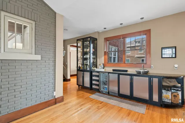 $725,000 | 1037 Woodland Avenue, Springfield, IL 62704