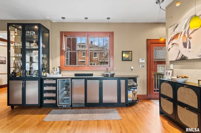 $725,000 | 1037 Woodland Avenue, Springfield, IL 62704