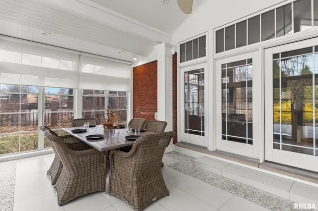 $725,000 | 1037 Woodland Avenue, Springfield, IL 62704