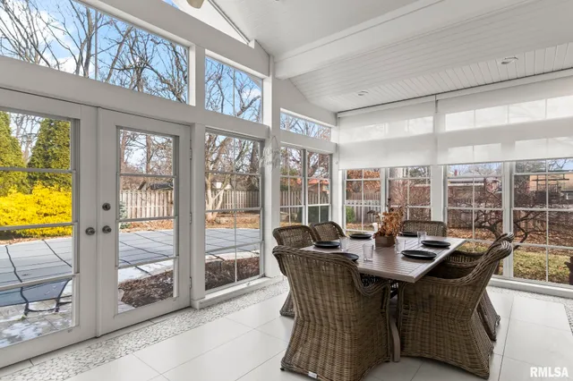 $725,000 | 1037 Woodland Avenue, Springfield, IL 62704