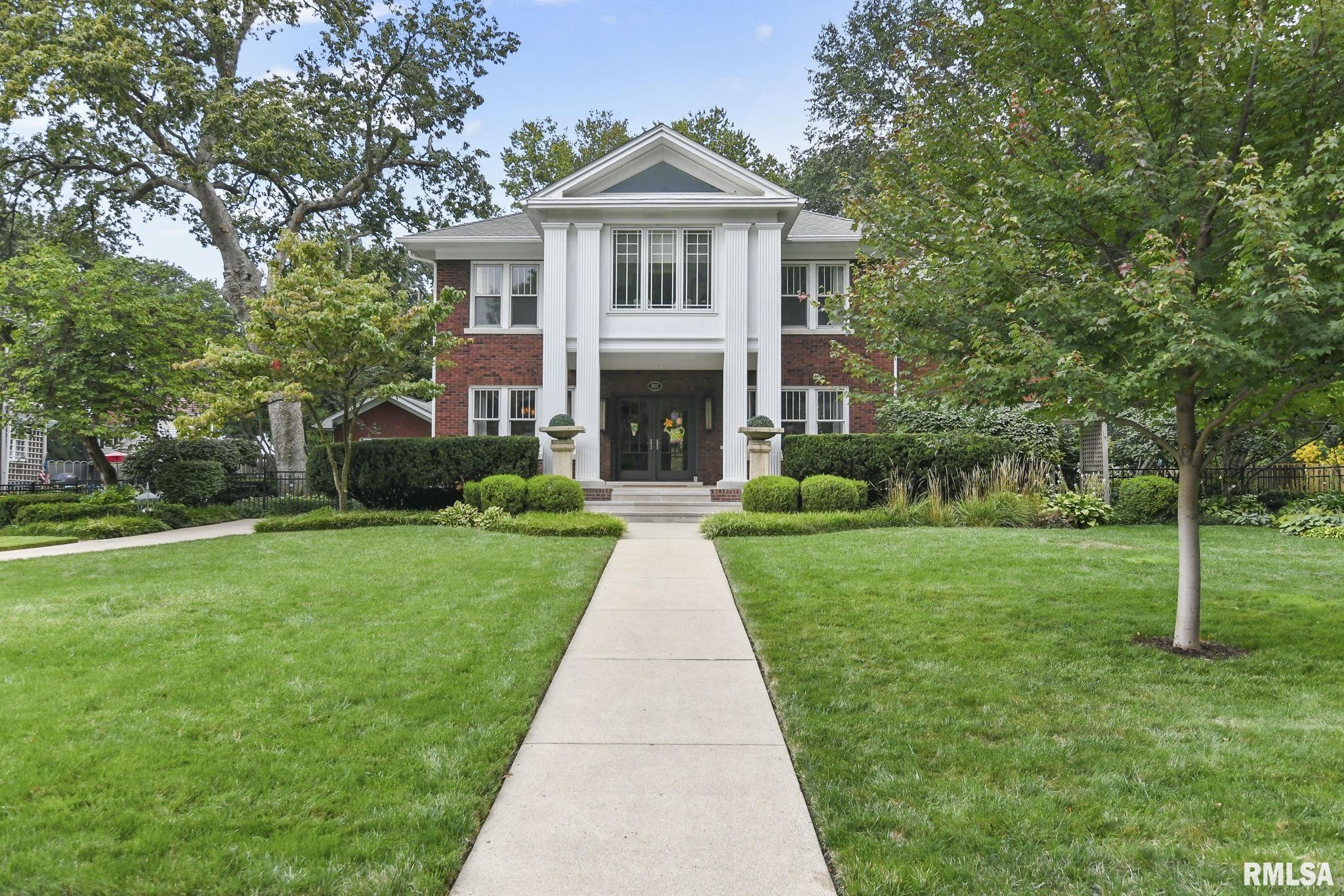 1037 Woodland Avenue Springfield, IL 62704 - Photo 4 of 89