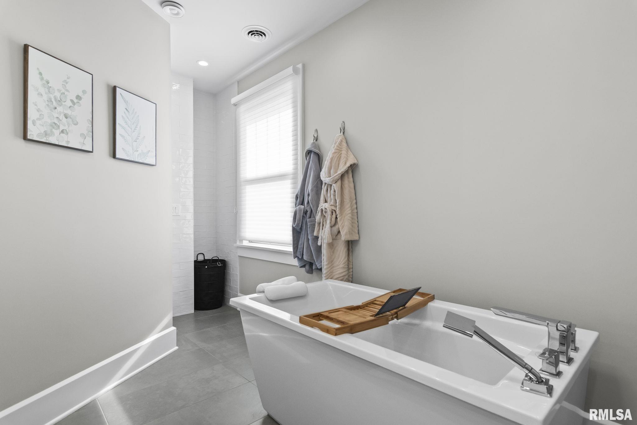 1037 Woodland Avenue Springfield, IL 62704 - Photo 49 of 89