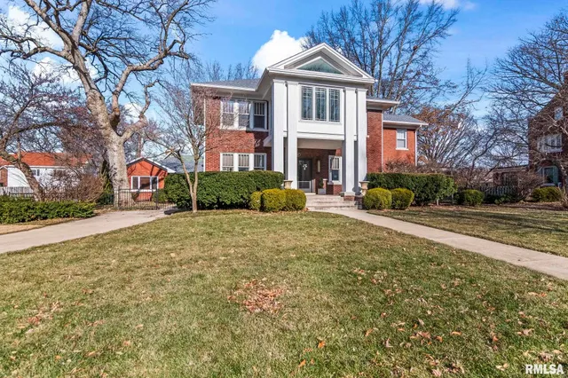 $725,000 | 1037 Woodland Avenue, Springfield, IL 62704