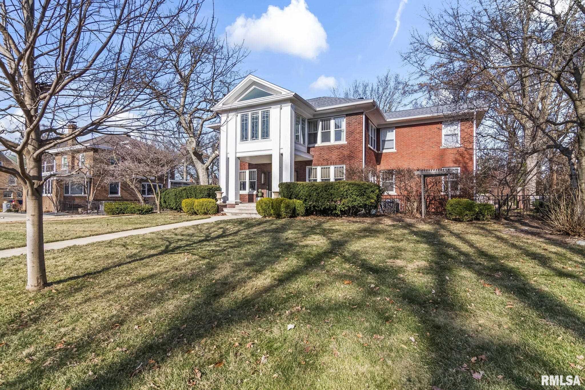 1037 Woodland Avenue Springfield, IL 62704 - Photo 6 of 89