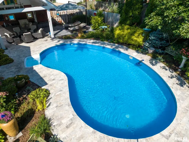 $725,000 | 1037 Woodland Avenue, Springfield, IL 62704