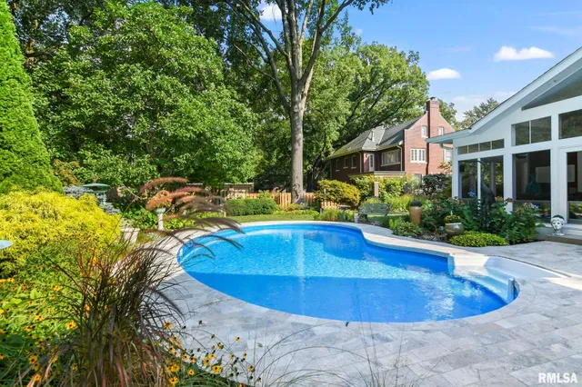 $725,000 | 1037 Woodland Avenue, Springfield, IL 62704