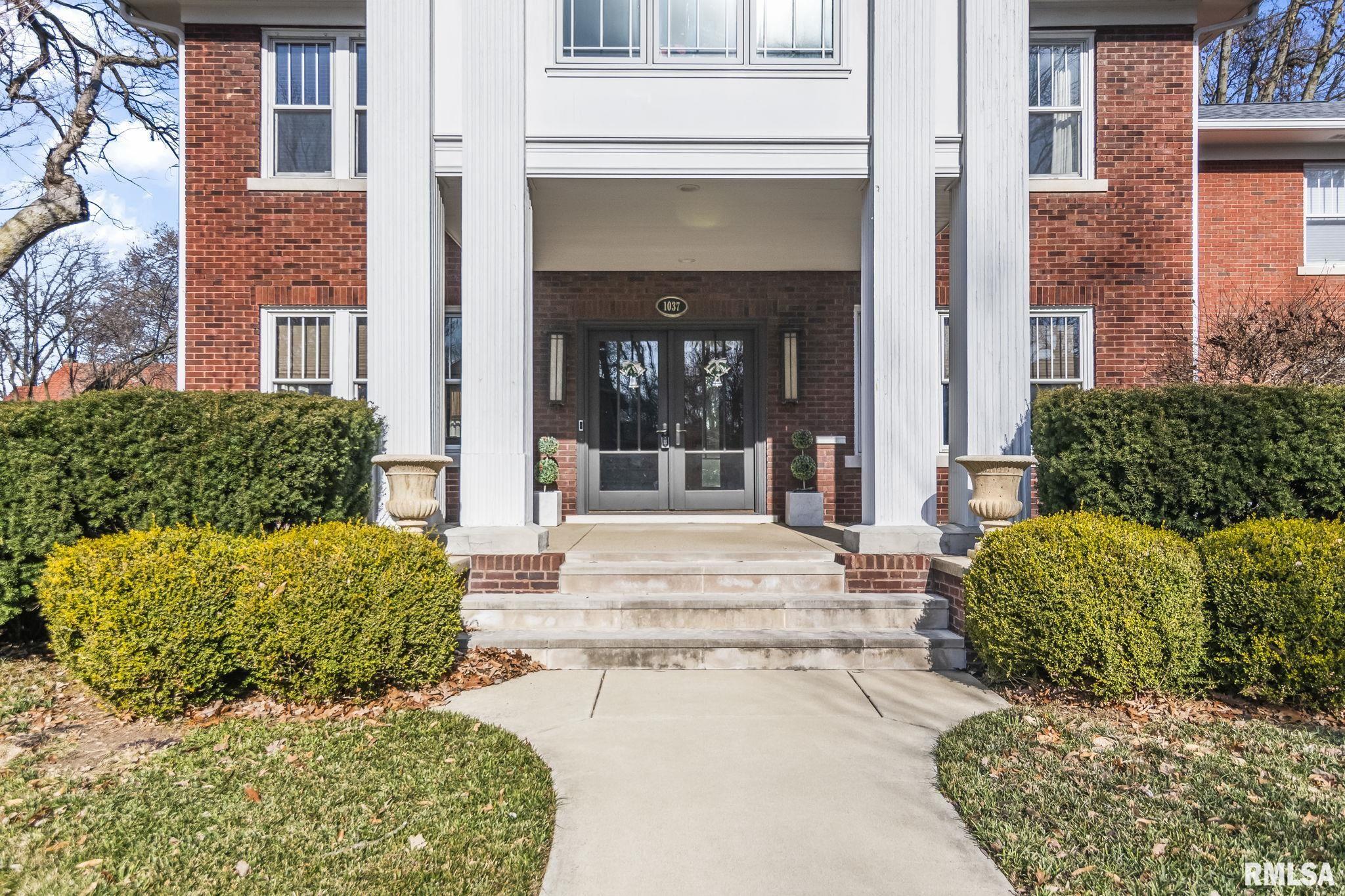 1037 Woodland Avenue Springfield, IL 62704 - Photo 8 of 89