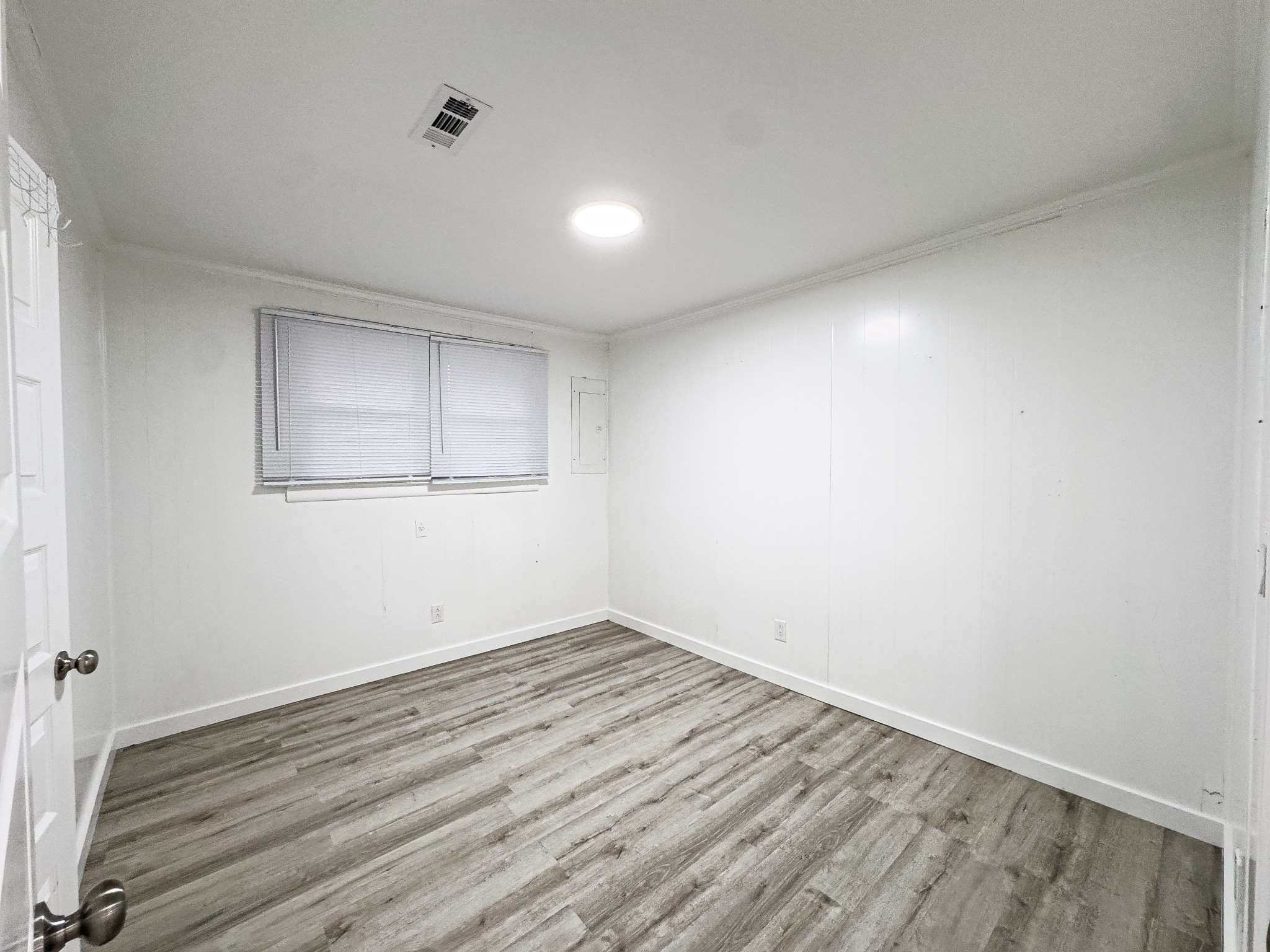 1307 Jarrett Drive Springfield, TN 37172 - Photo 14 of 20 a view of empty room with wooden floor