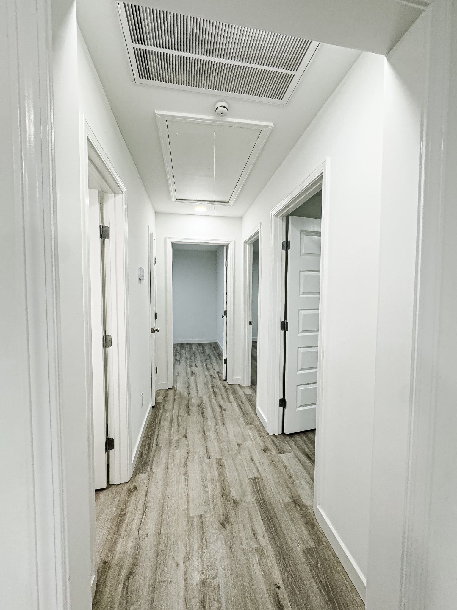 1307 Jarrett Drive Springfield, TN 37172 - Photo 9 of 20 a view of hallway with wooden floor