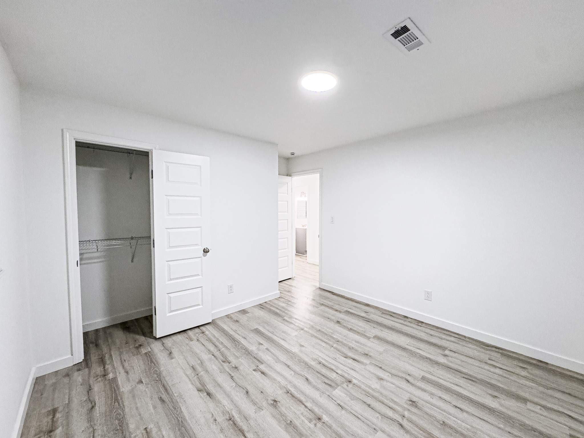 1307 Jarrett Drive Springfield, TN 37172 - Photo 10 of 20 wooden floor in an empty room