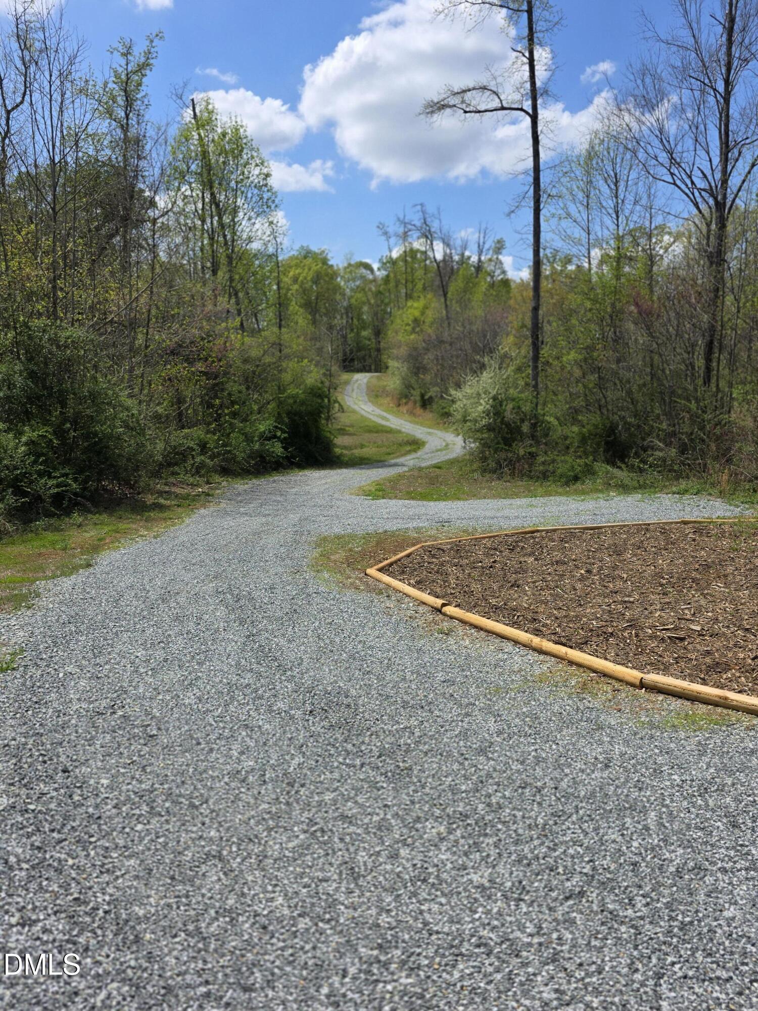5470 Thom Road Mebane, NC 27302 - Photo 26 of 26 Driveway