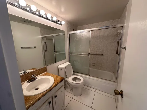 $1,400 | 119 Dorset Drive, Unit 119, Boca Raton, FL 33434