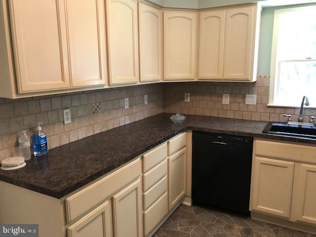 3416 Clayton Road Joppa, MD 21085 - Photo 8 of 26 Kitchen