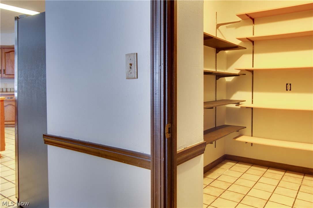 703 Inverness Road Akron, OH 44313 - Photo 11 of 26 A huge walk-in pantry.
