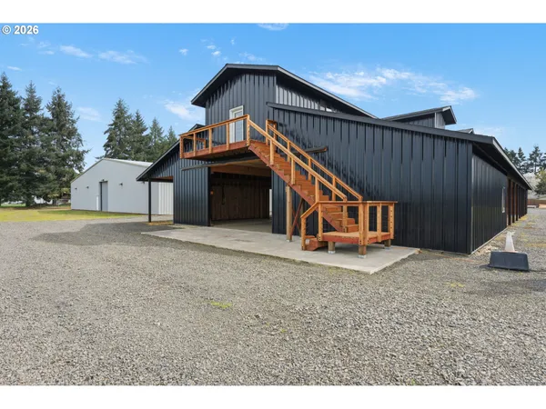 $2,500,000 | 94877 Toftdahl Road, Junction City, OR 97448