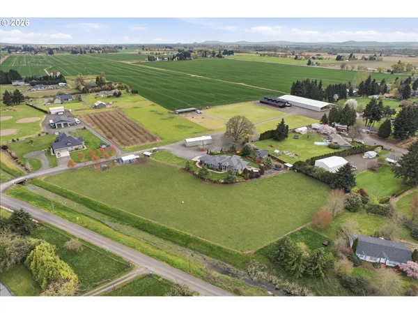 $2,500,000 | 94877 Toftdahl Road, Junction City, OR 97448