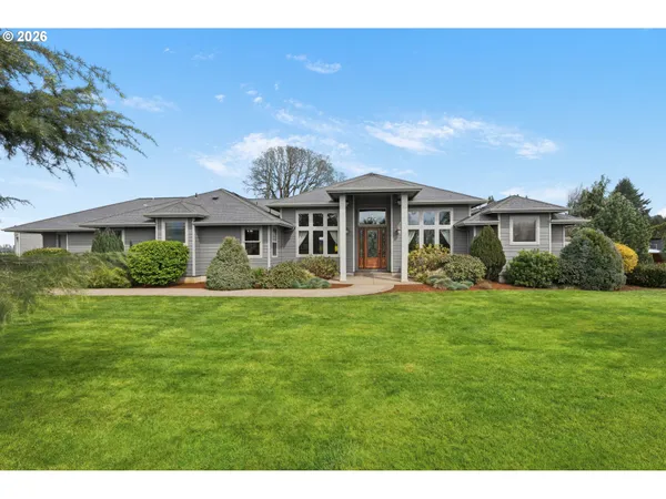 $2,500,000 | 94877 Toftdahl Road, Junction City, OR 97448