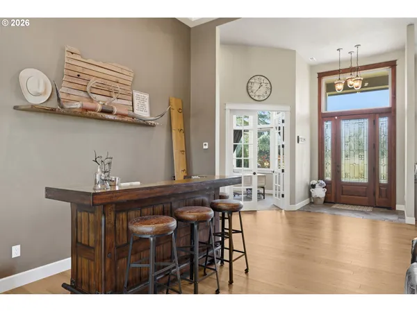 $2,500,000 | 94877 Toftdahl Road, Junction City, OR 97448