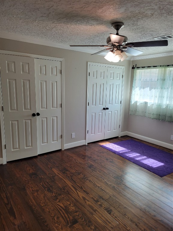 1027 Arrow Hill Road Houston, TX 77077 - Photo 9 of 13 Guest Bedroom with 2 closets
