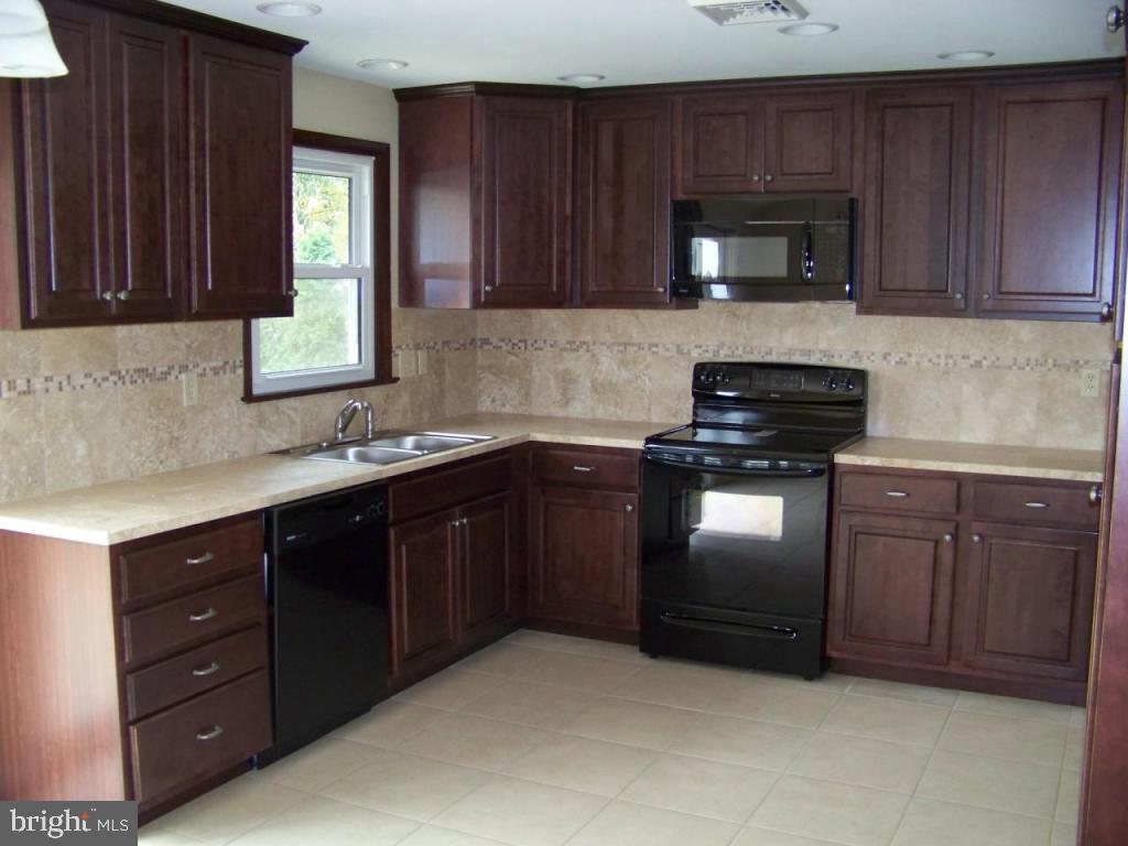 1389 Ridge Road Lebanon, PA 17046 - Photo 20 of 24 Gallery Image 20