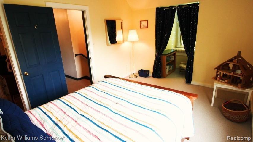 3505 Ray Road Oxford, MI 48370 - Photo 53 of 68 12 Guest room 2 (Small).jpg