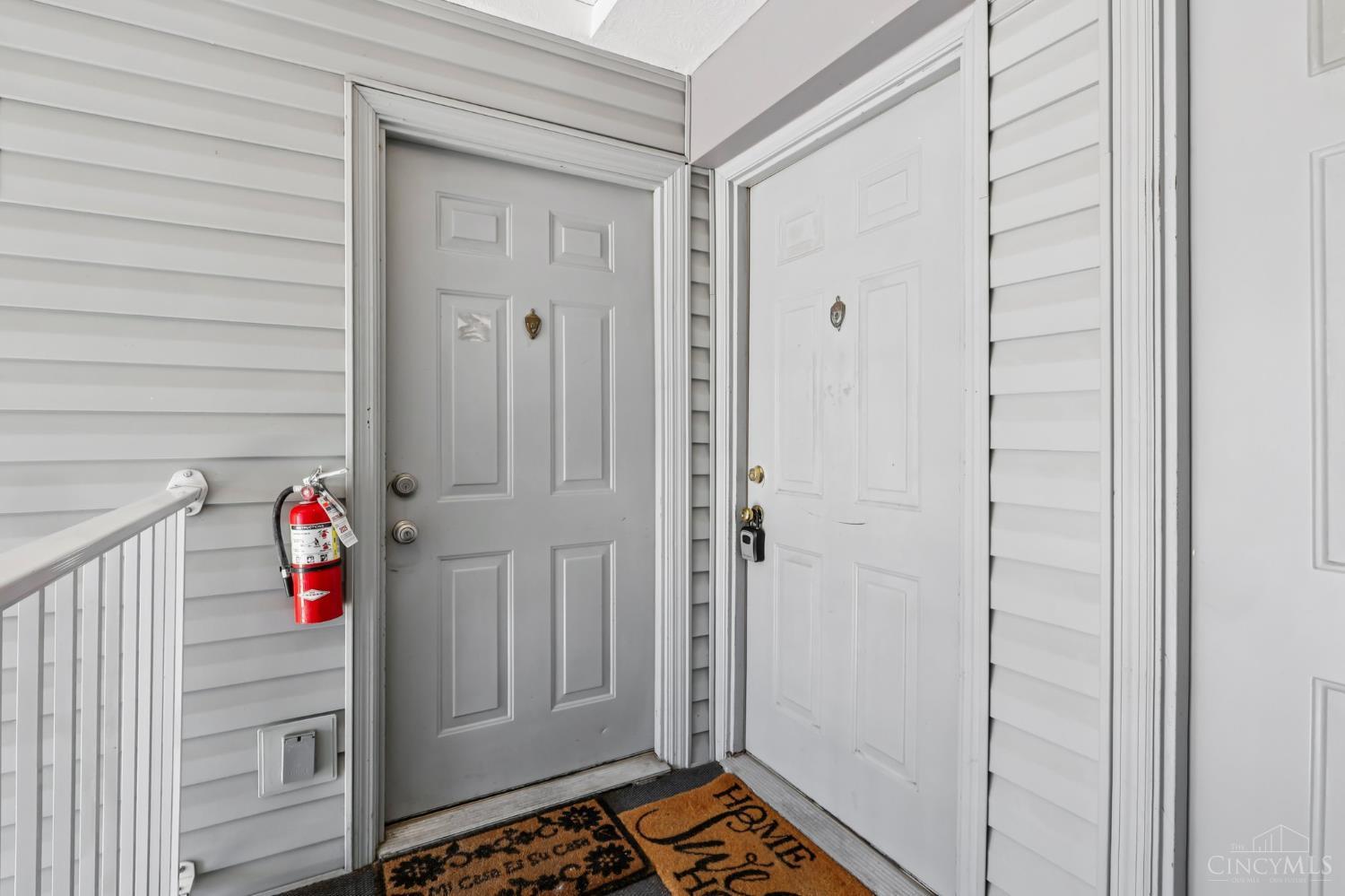 820 Compton Road, Unit 6 Cincinnati, OH 45231 - Photo 2 of 25