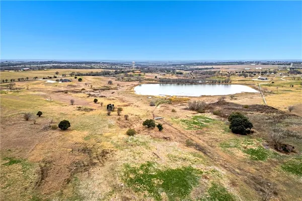 $175,000 | 8070 South Lone Star Parkway, Moody, TX 76557