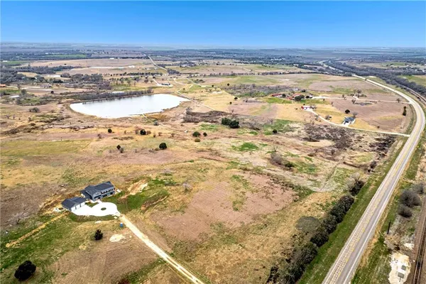 $175,000 | 8070 South Lone Star Parkway, Moody, TX 76557