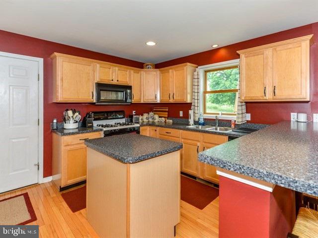 5036 West Canal Road Dover, PA 17315 - Photo 2 of 28 Gallery Image 2