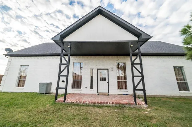 $2,800 | 954 Lloyd's Road, Little Elm, TX 75068