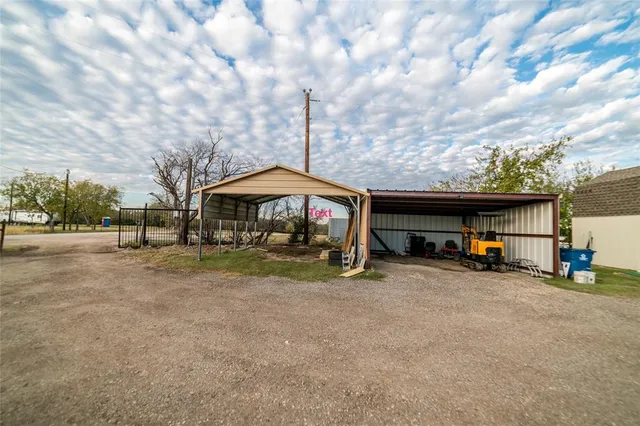 $2,800 | 954 Lloyd's Road, Little Elm, TX 75068