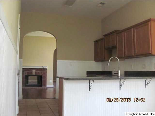 6400 Clubview Circle North Bessemer, AL 35022 - Photo 4 of 16