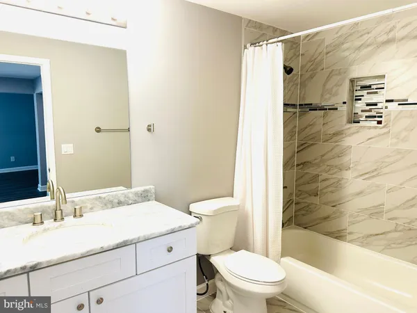 $2,800 | 12304 Quince Valley Drive, North Potomac, MD 20878