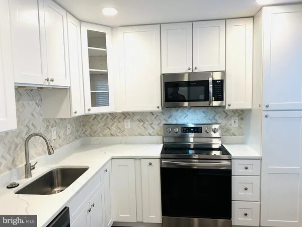 $3,000 | 12304 Quince Valley Drive, North Potomac, MD 20878