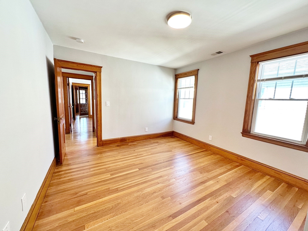 75 Governor Winthrop Road Somerville, MA 02145 - Photo 34 of 35