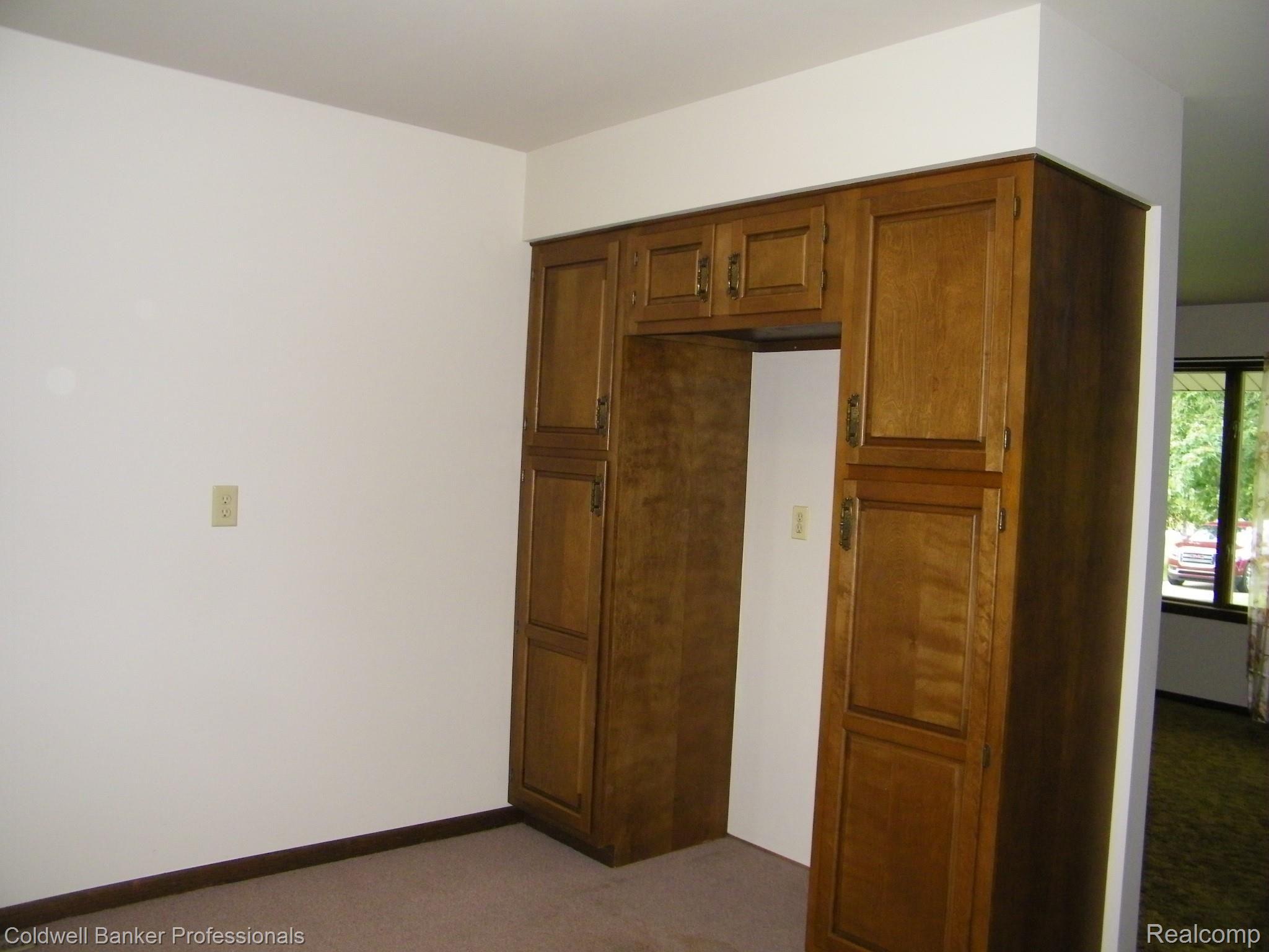 8218 Jefferson Road North Branch, MI 48461 - Photo 9 of 16 100_0310.jpg