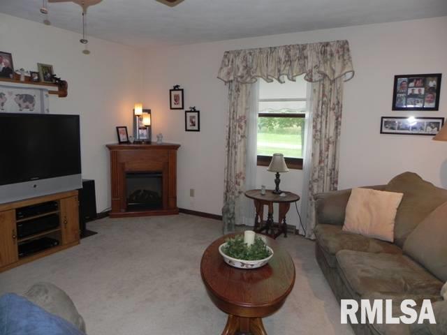 13001 Coyne Center Road Milan, IL 61264 - Photo 9 of 12 Gallery Image 9