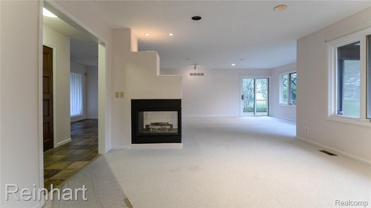 3039 Timberview Road Saline, MI 48176 - Photo 21 of 65 23299830_7.jpg