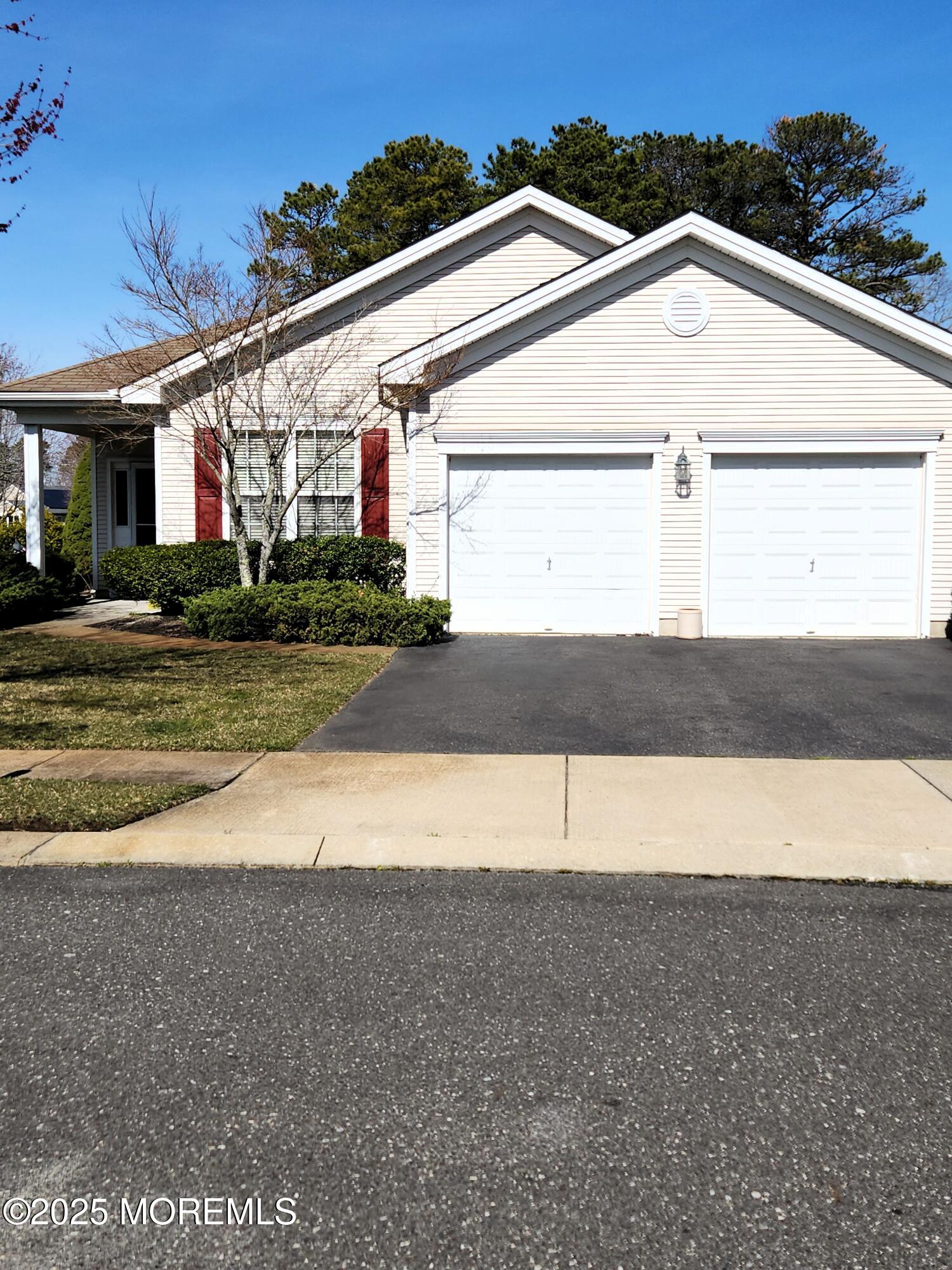 137 Warwick Road Galloway Township, NJ 08205 - Photo 1 of 30 20250323_150159