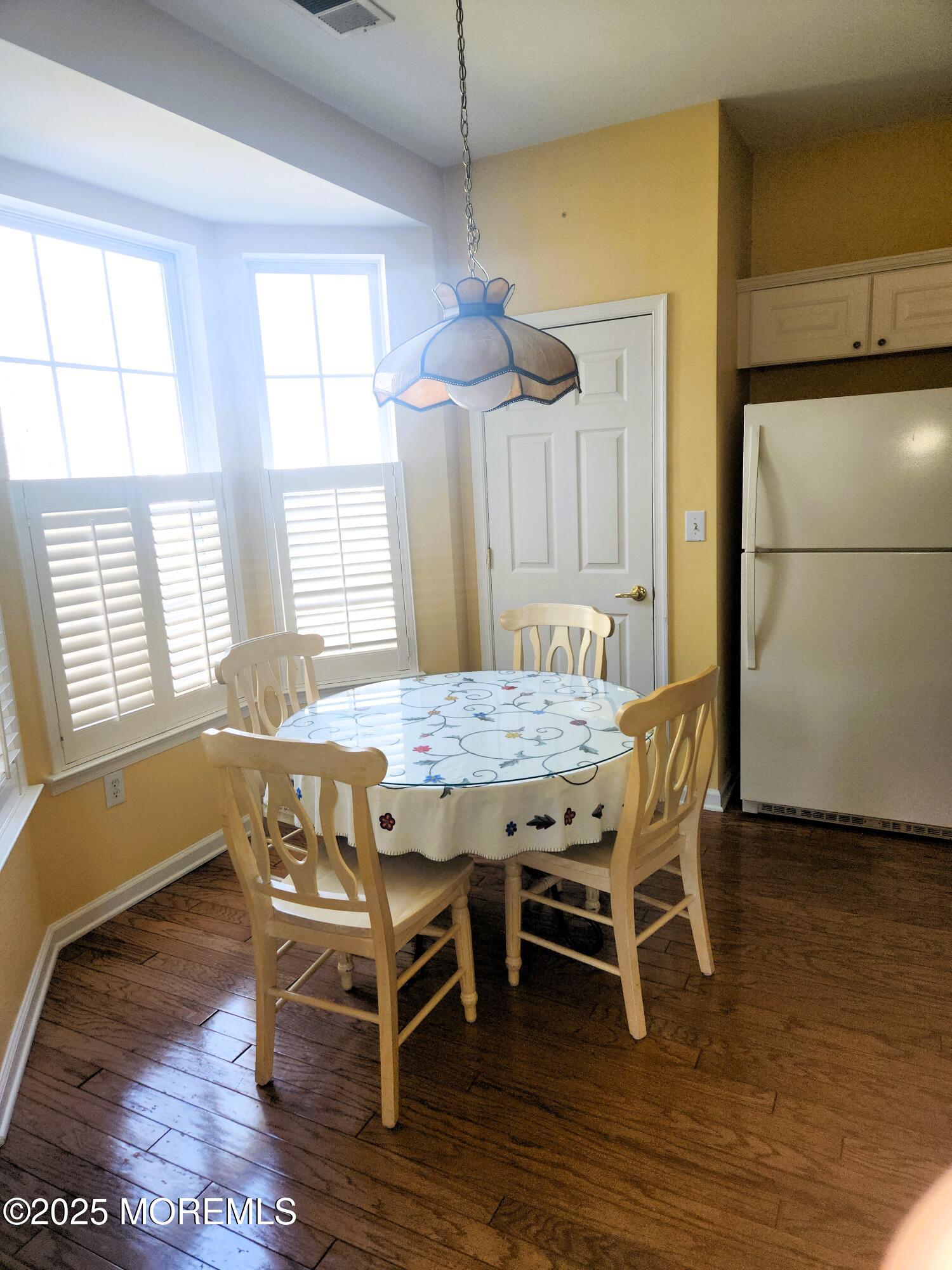 137 Warwick Road Galloway Township, NJ 08205 - Photo 11 of 30 20250323_142352