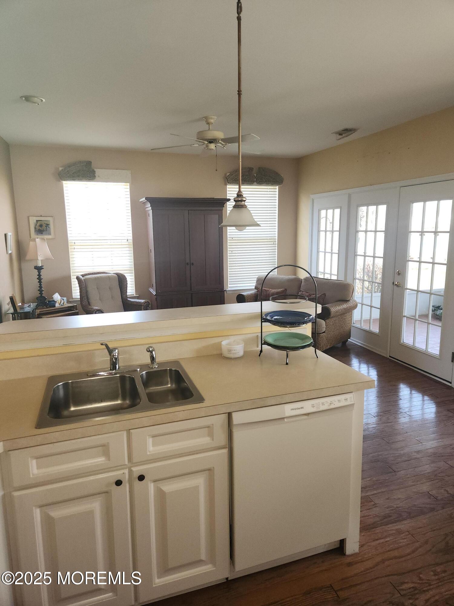 137 Warwick Road Galloway Township, NJ 08205 - Photo 13 of 30 20250323_142456