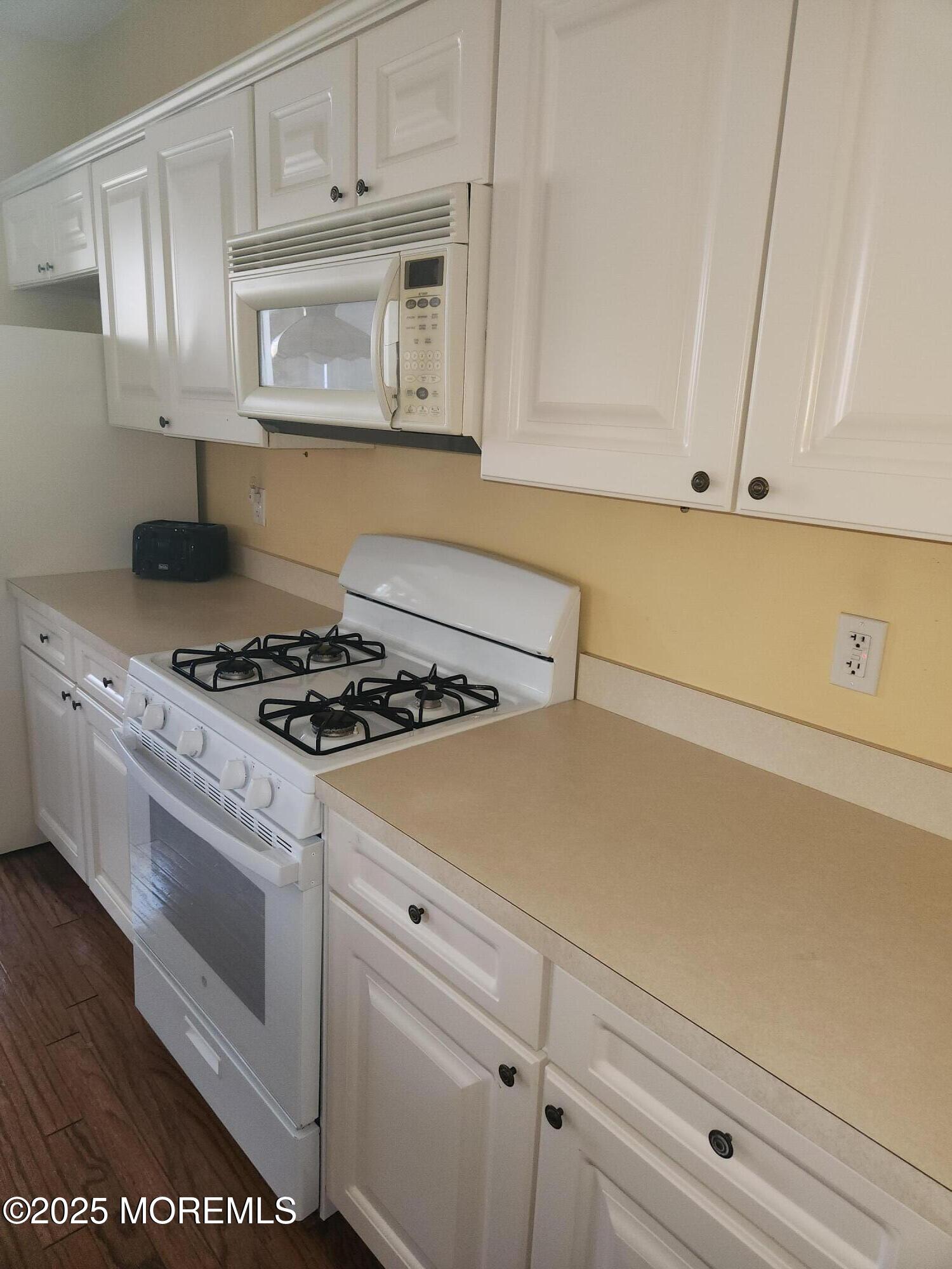 137 Warwick Road Galloway Township, NJ 08205 - Photo 14 of 30 20250323_142401