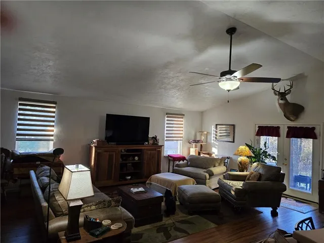 $600,000 | 147 Kesler Drive, Ligonier, PA 15658